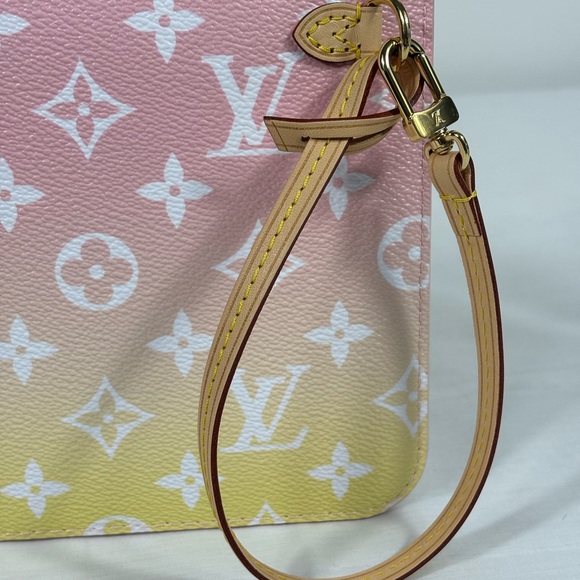 Louis Vuitton Neverfull Pochette By the Pool - Picture 2 of 10